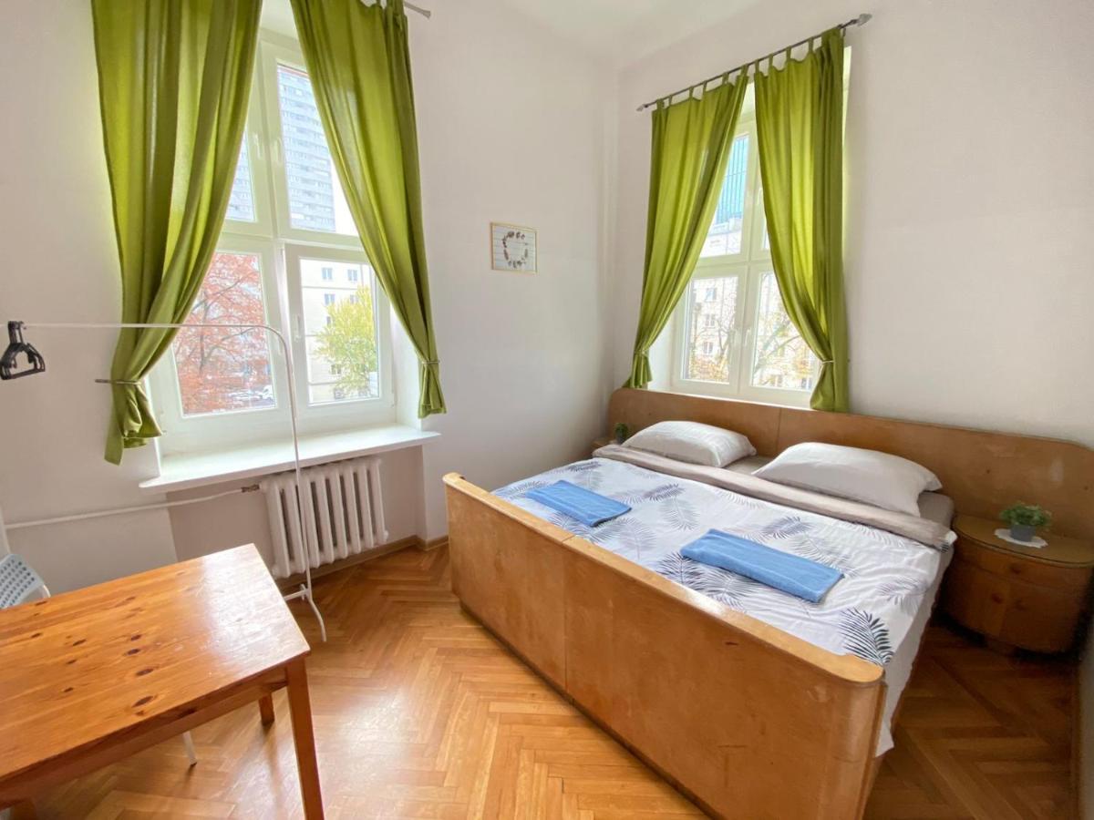 Oliwka Hostel Warsaw Exterior photo
